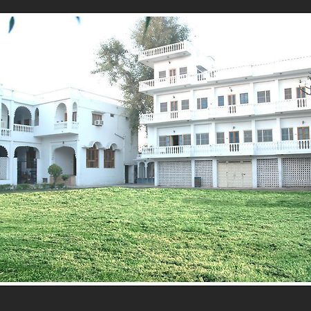Saheli Palace Udaipur Exterior photo